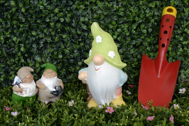 jardinerie-COLOMARS-min_garden-gnome-1404358